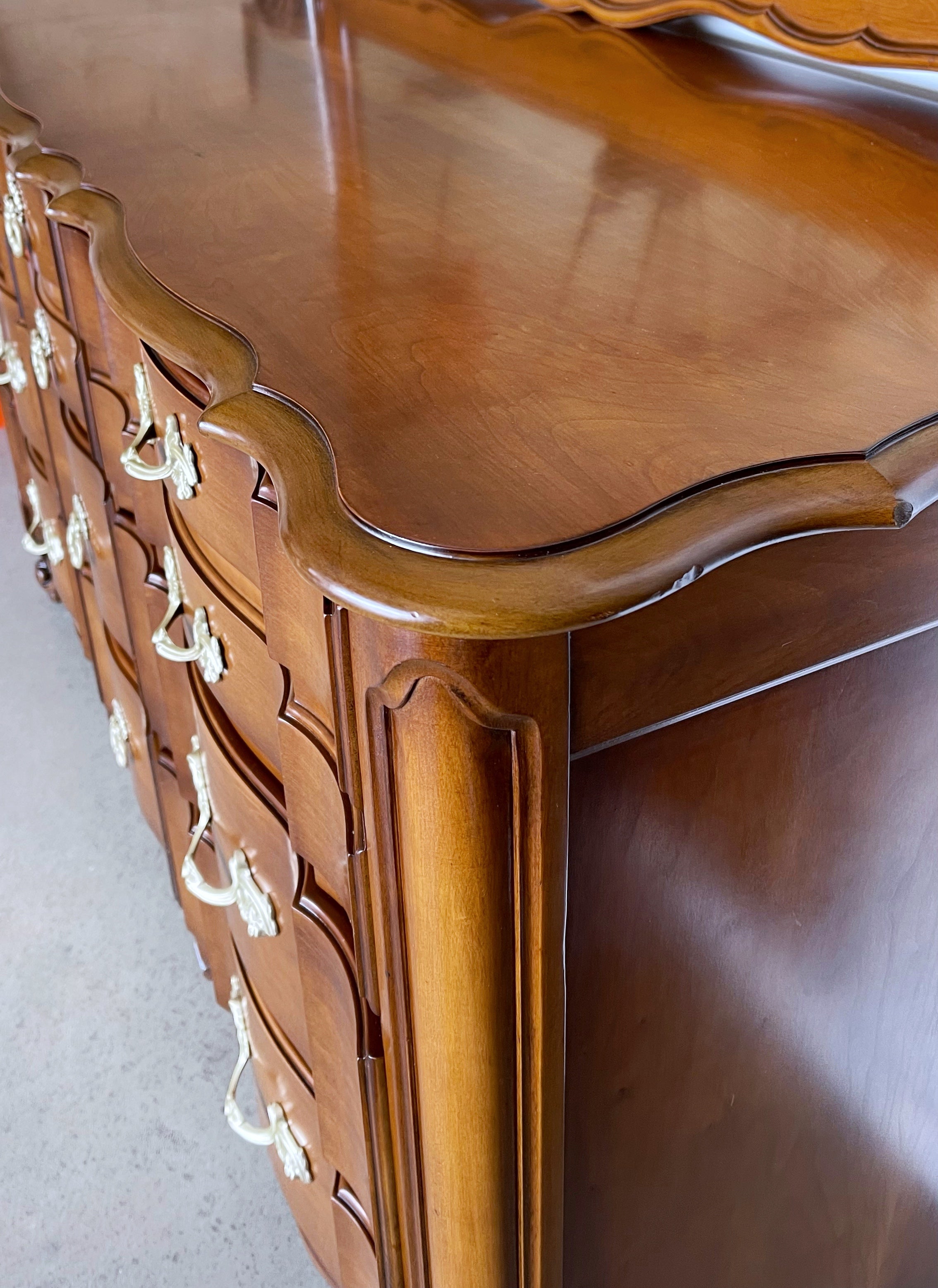 Vintage White Furniture Company French Provincial Style Dresser with M – The Copper Elm Vintage White Furniture Company French Provincial Style Dresser with M – The Copper Elm